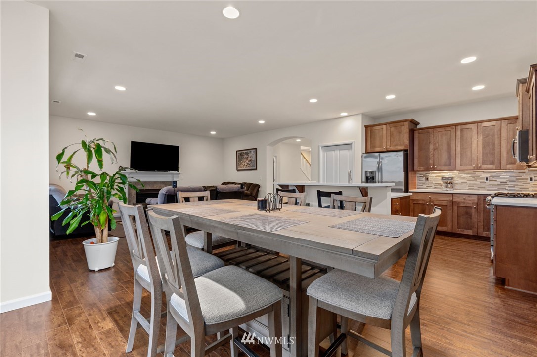 17826 Southeast 189th Street Renton, WA 98058 - Photo 11 of 38 Gallery Image 11