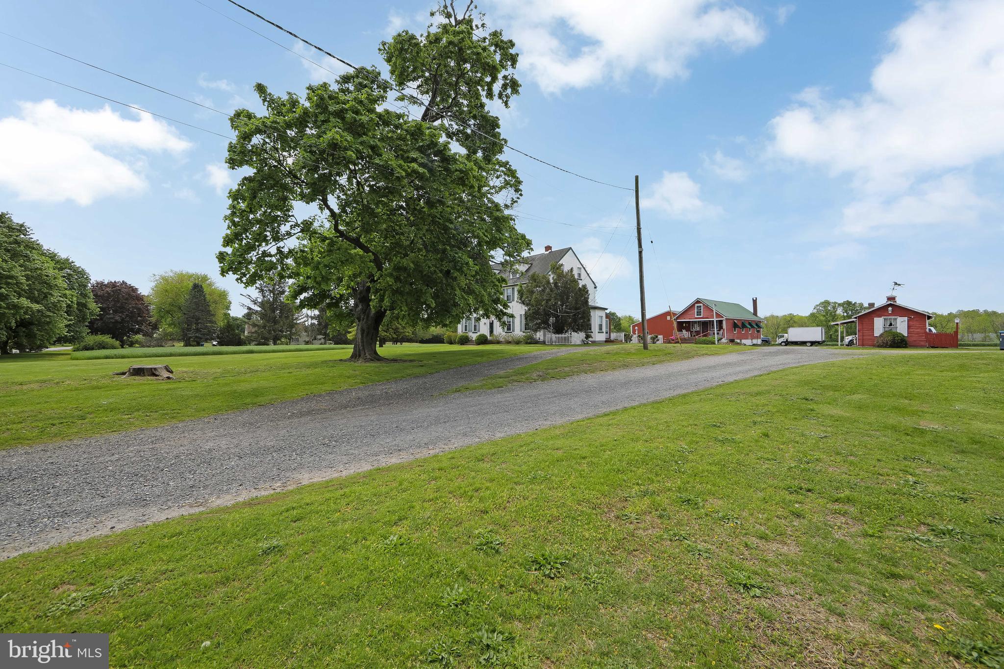 111 Newbolds Corner Road Southampton, NJ 08088 - Photo 27 of 96 Driveway