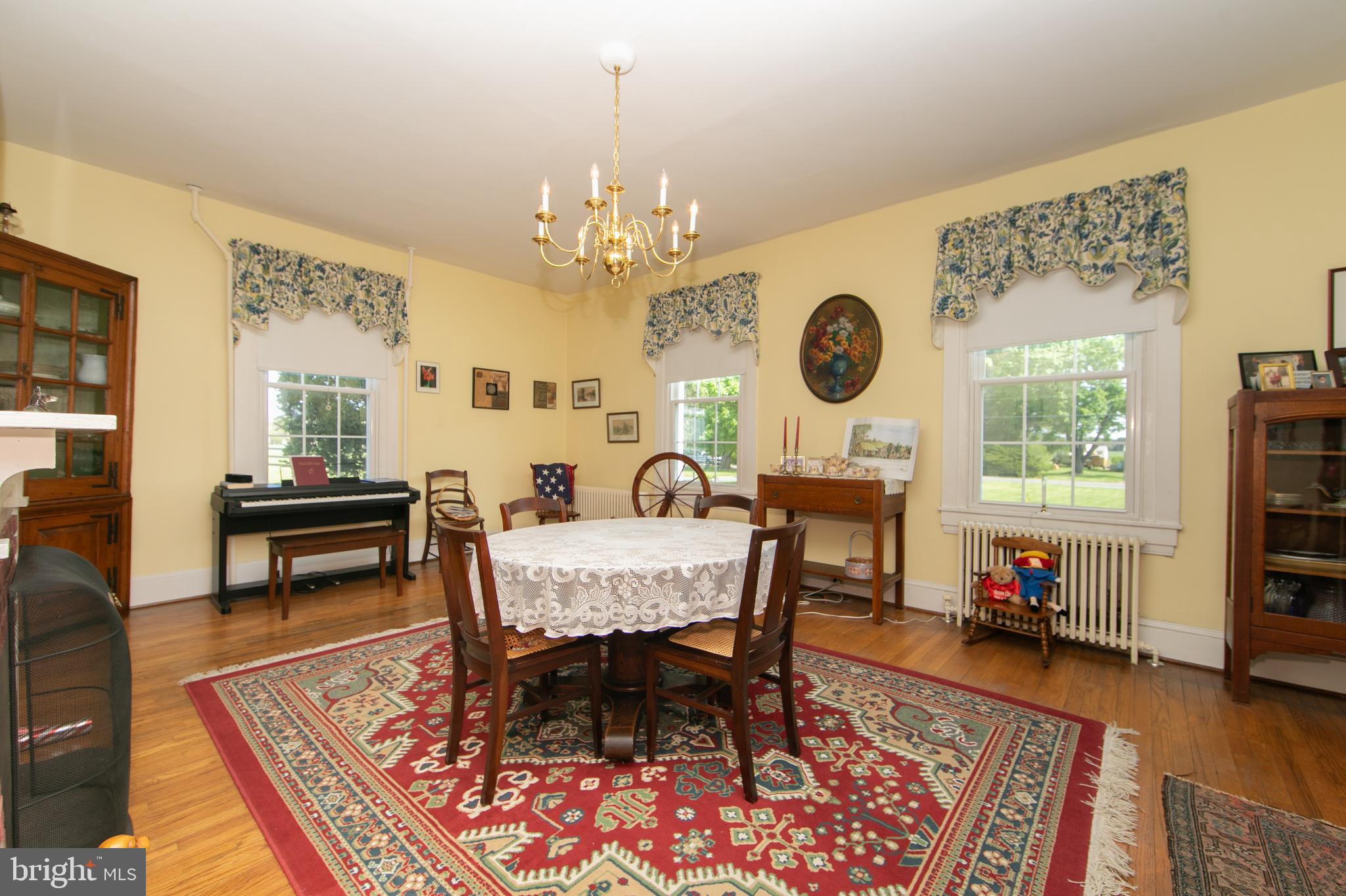 111 Newbolds Corner Road Southampton, NJ 08088 - Photo 36 of 96 a view of a dining room with furniture and wooden floor