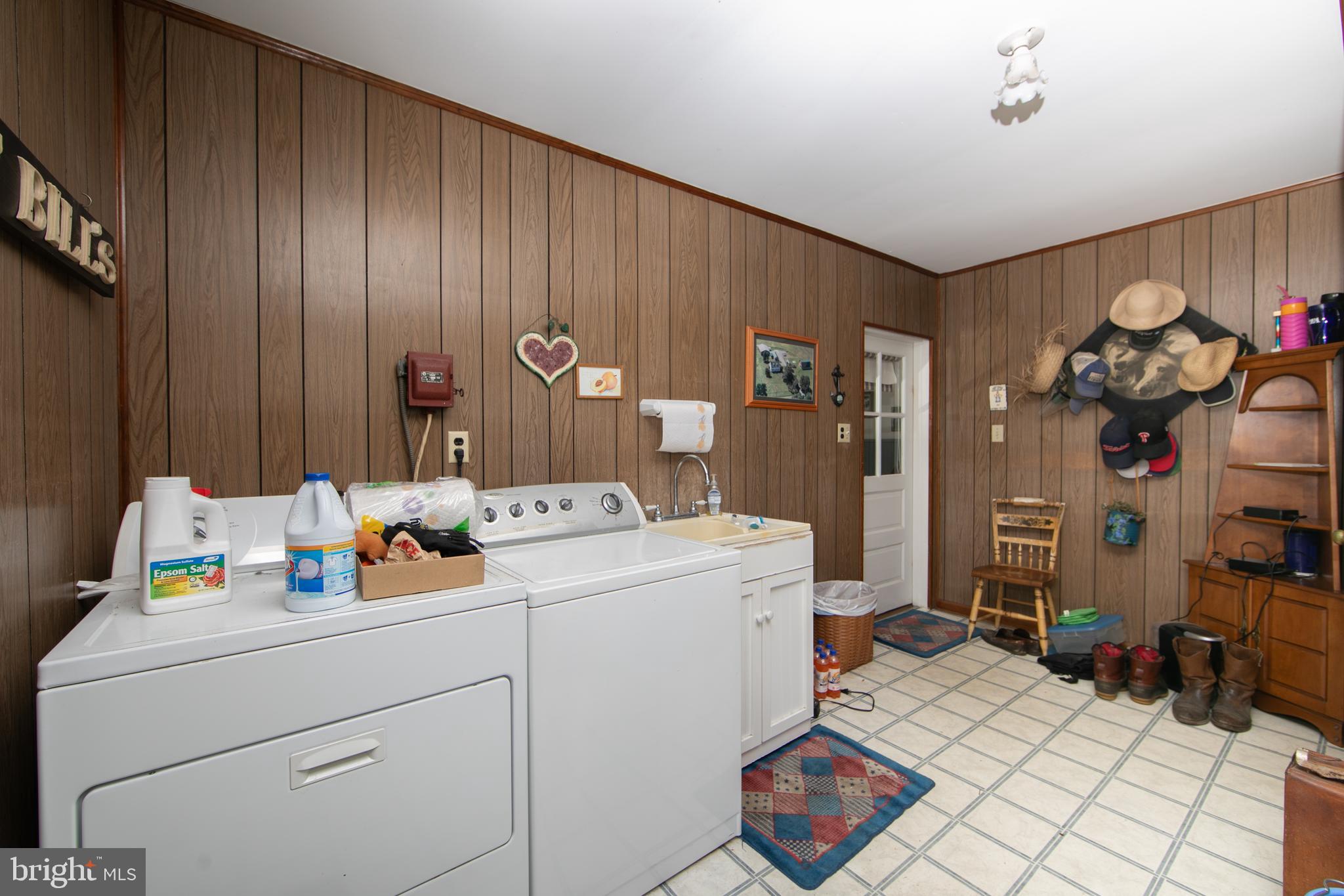 111 Newbolds Corner Road Southampton, NJ 08088 - Photo 50 of 96 a utility room with dryer and washer