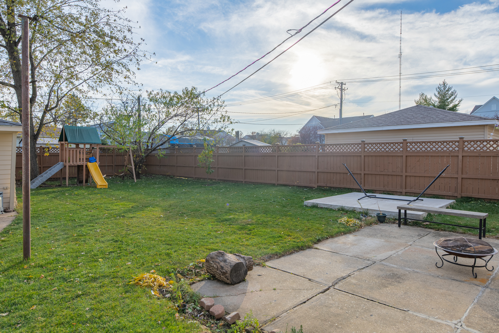 543 Rose Avenue Addison, IL 60101 - Photo 16 of 18 a view of a backyard with sitting area