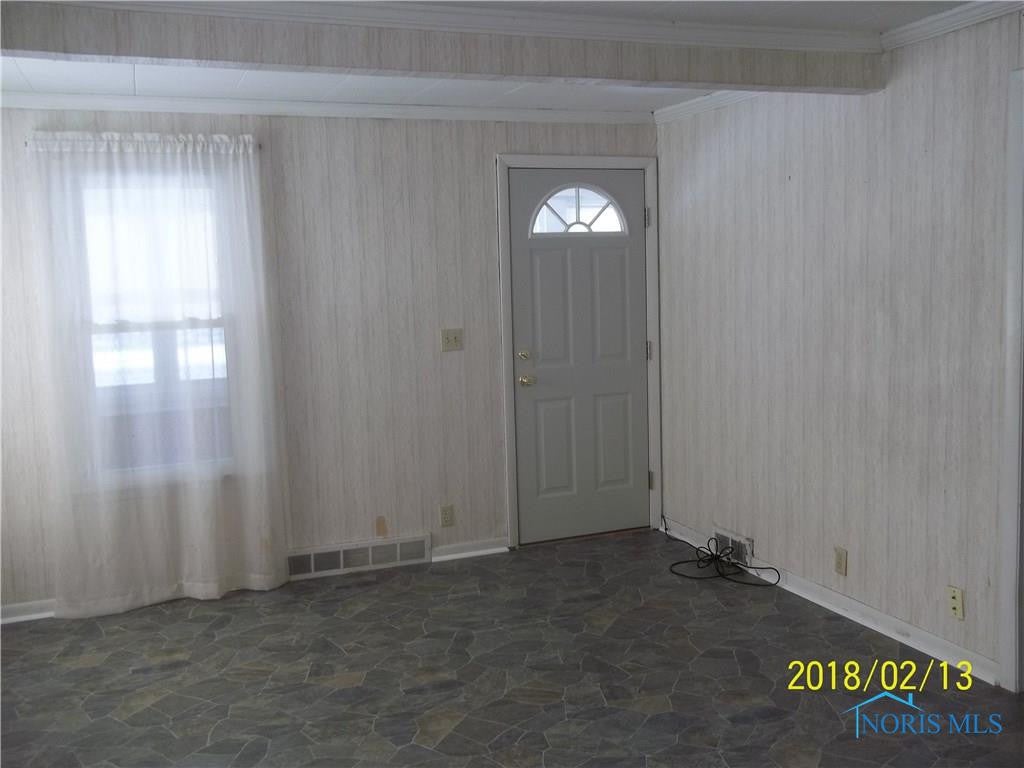 1622 North Stadium Road Oregon, OH 43616 - Photo 2 of 9 Gallery Image 2