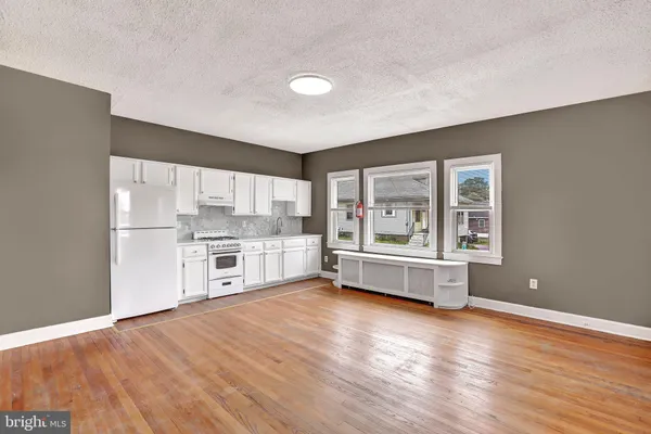 $1,600 | 44 Dover Avenue, Unit C, Ewing, NJ 08638