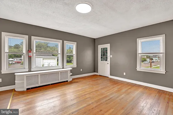 $1,600 | 44 Dover Avenue, Unit C, Ewing, NJ 08638