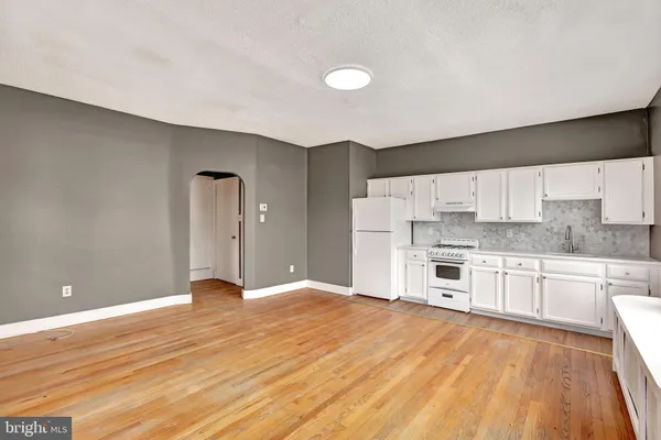 $1,600 | 44 Dover Avenue, Unit C, Ewing, NJ 08638