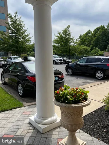 $335,000 | 900 Red Brook Boulevard, Unit 101, Owings Mills, MD 21117