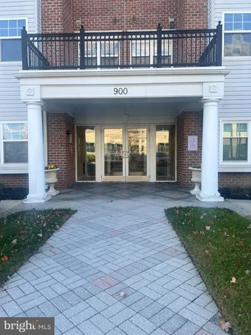 $335,000 | 900 Red Brook Boulevard, Unit 101, Owings Mills, MD 21117