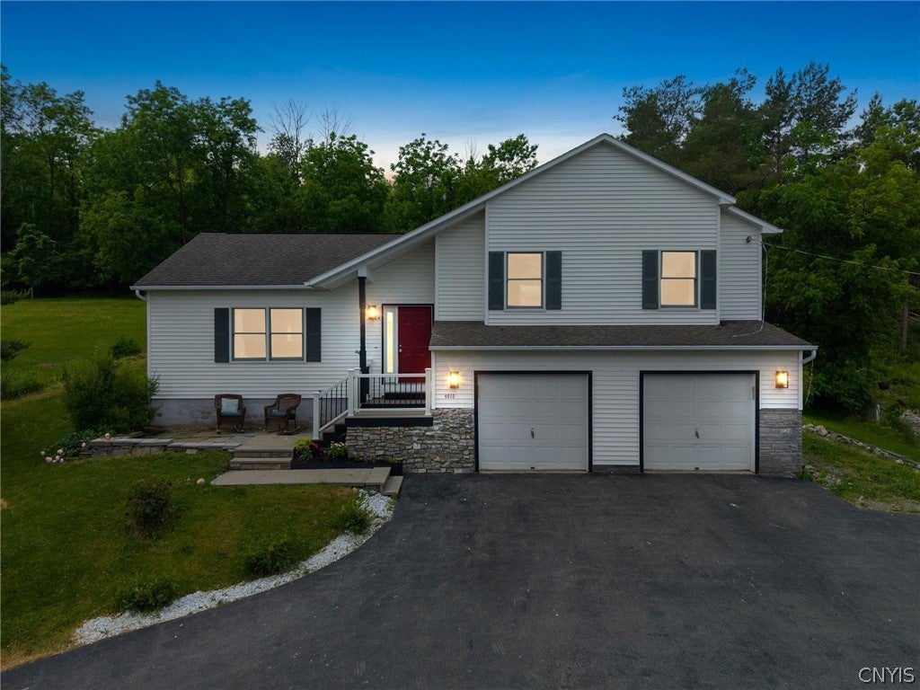 4615 Broad Road Syracuse, NY 13215 - Photo 1 of 43 Gallery Image 1