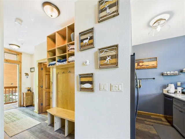 a view of walk in closet