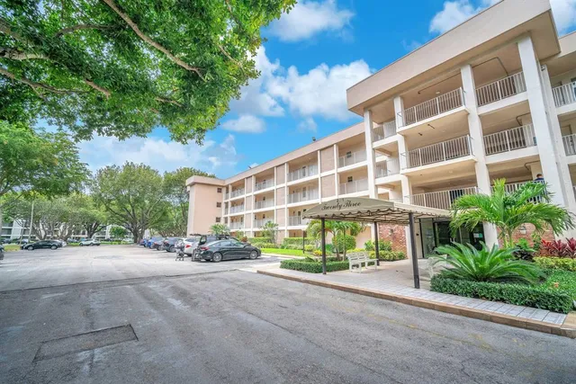 $159,000 | 2601 South Course Drive, Unit 408, Pompano Beach, FL 33069