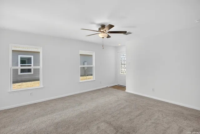 $1,600 | 582 Gabbro Gardens, Maxwell, TX 78656