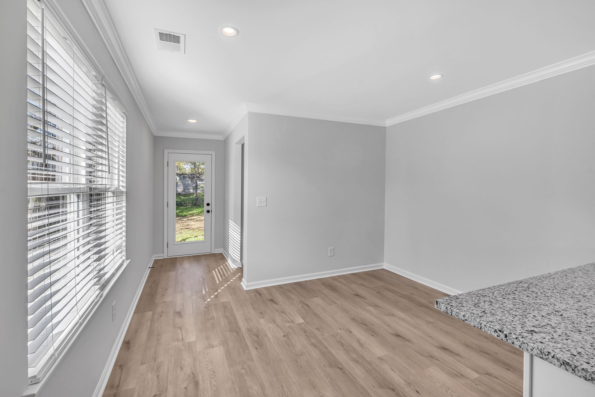 725 17 Avenue Springfield, TN 37172 - Photo 9 of 23 Gallery Image 9