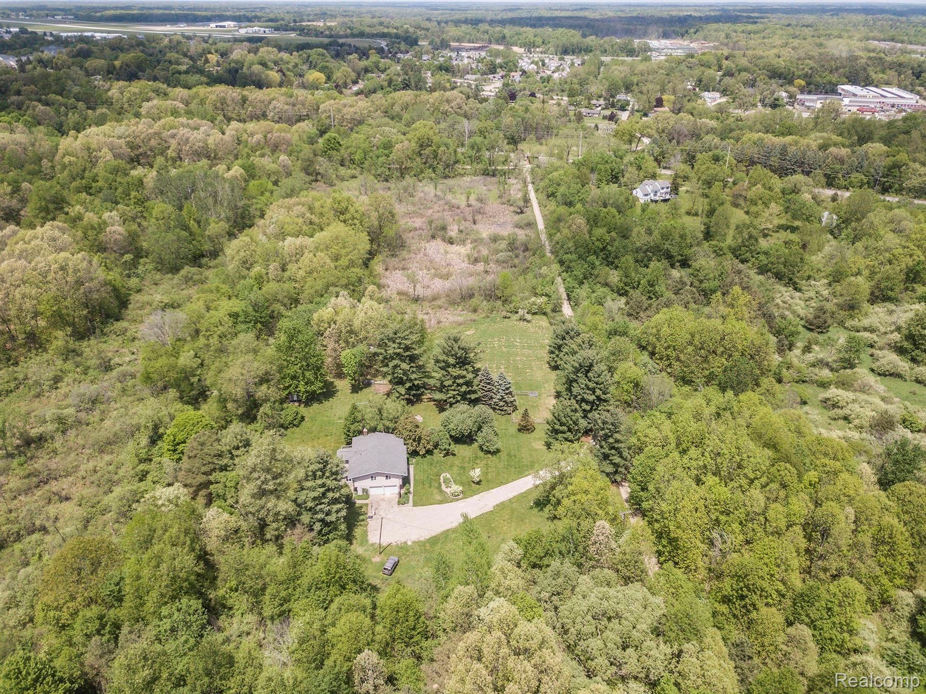 800 Sleaford Road Howell, MI 48843 - Photo 2 of 29 10.5 acres of seclusion located on a shared private drive