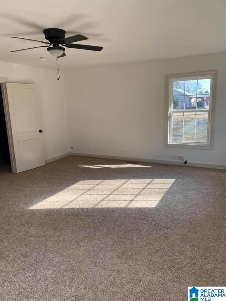944 Pinewood Avenue Bessemer, AL 35023 - Photo 15 of 28