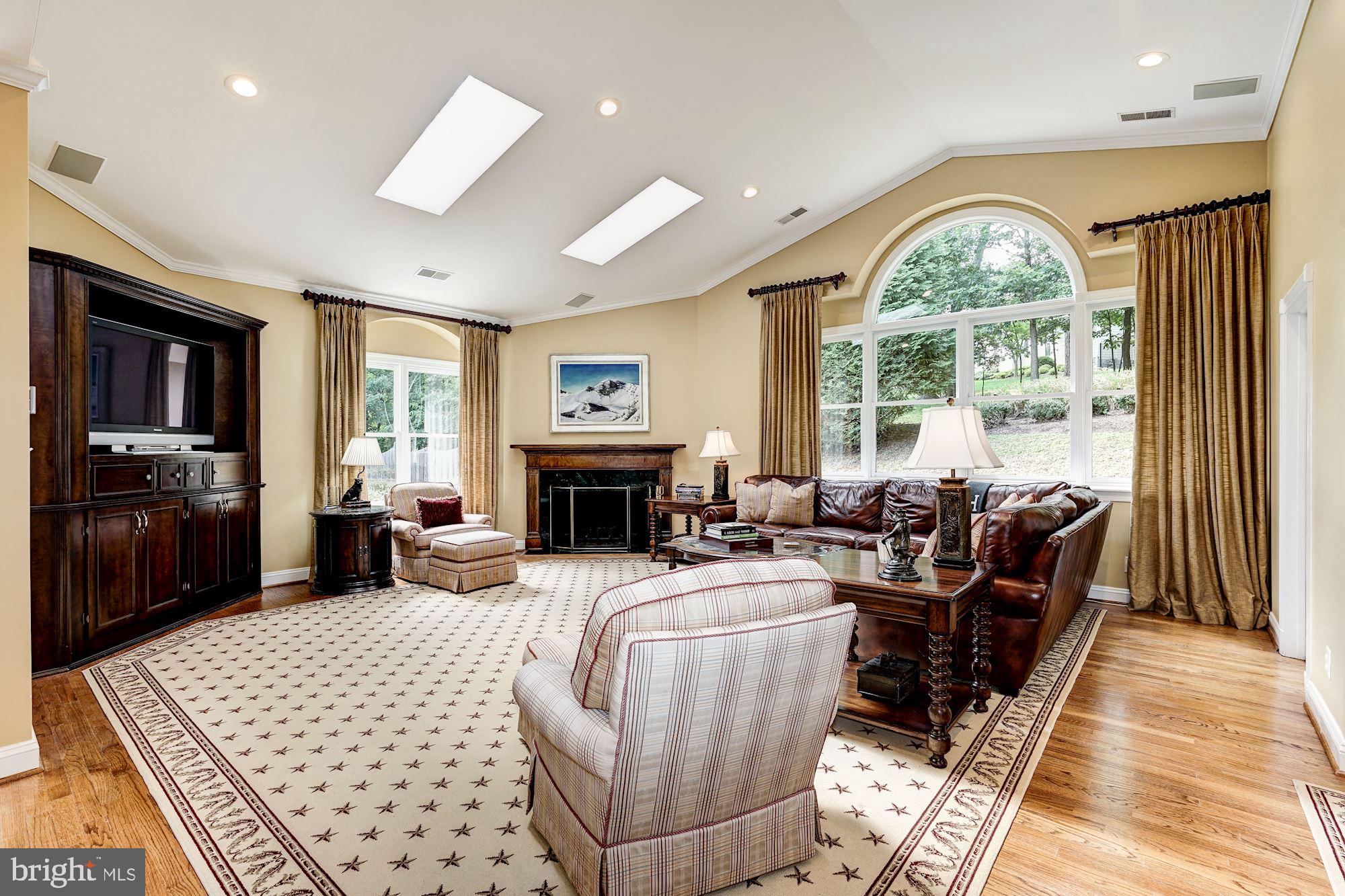 8816 Brook Road McLean, VA 22102 - Photo 12 of 49 Light filled family room off kitchen