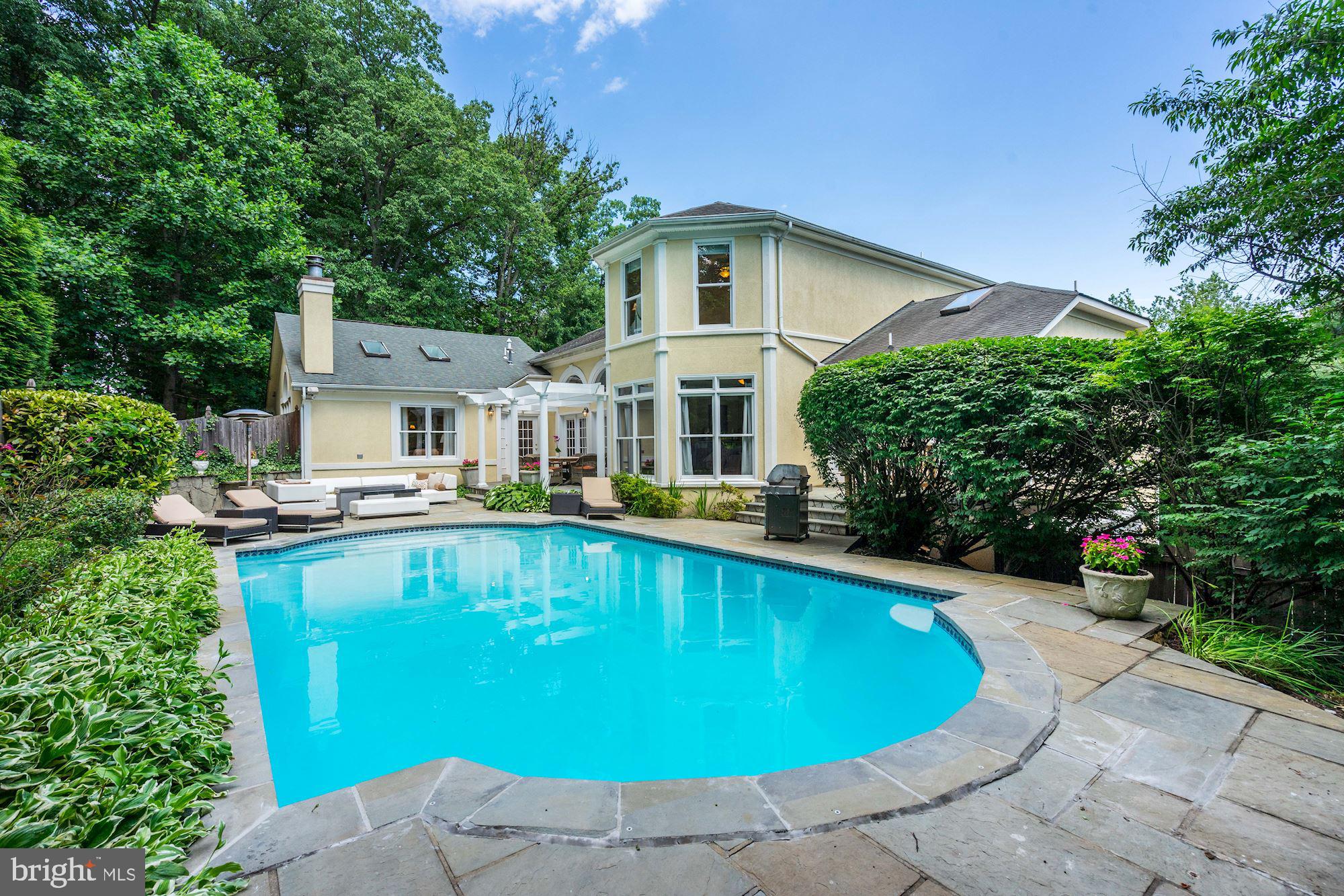 8816 Brook Road McLean, VA 22102 - Photo 42 of 49 Gallery Image 42