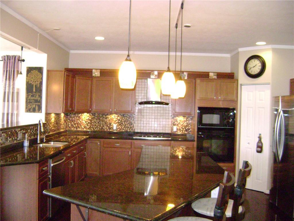 403 Beech Drive McKees Rocks, PA 15136 - Photo 6 of 25 Gallery Image 6