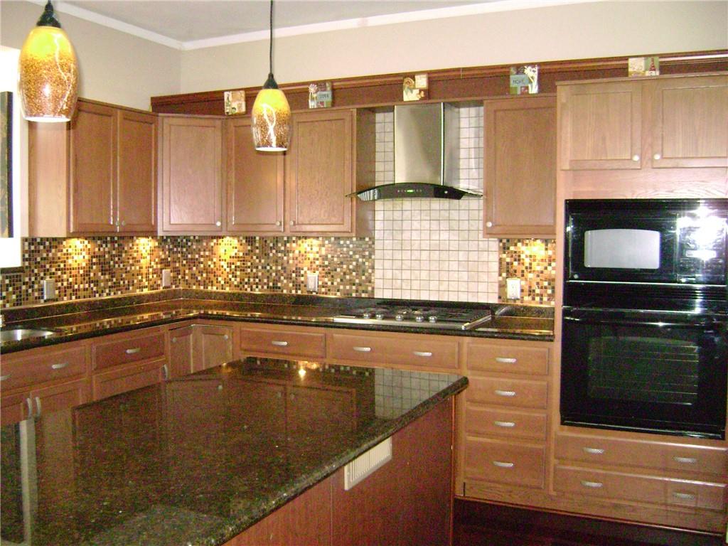 403 Beech Drive McKees Rocks, PA 15136 - Photo 8 of 25 Gallery Image 8