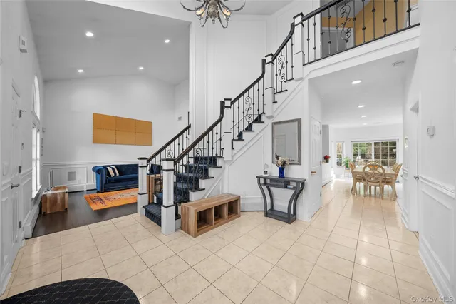 $1,200,000 | 7 Park View Lane, Lake Grove, NY 11755