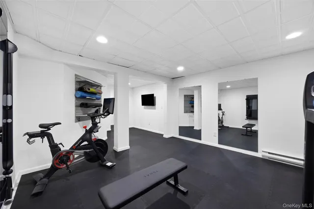 $1,200,000 | 7 Park View Lane, Lake Grove, NY 11755