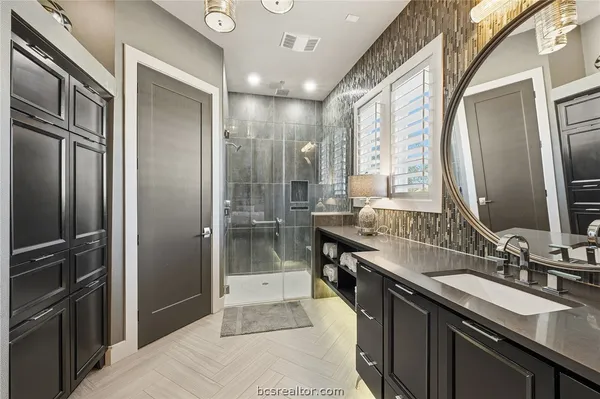 $3,150,000 | 4711 Miramont Circle, Bryan, TX 77802