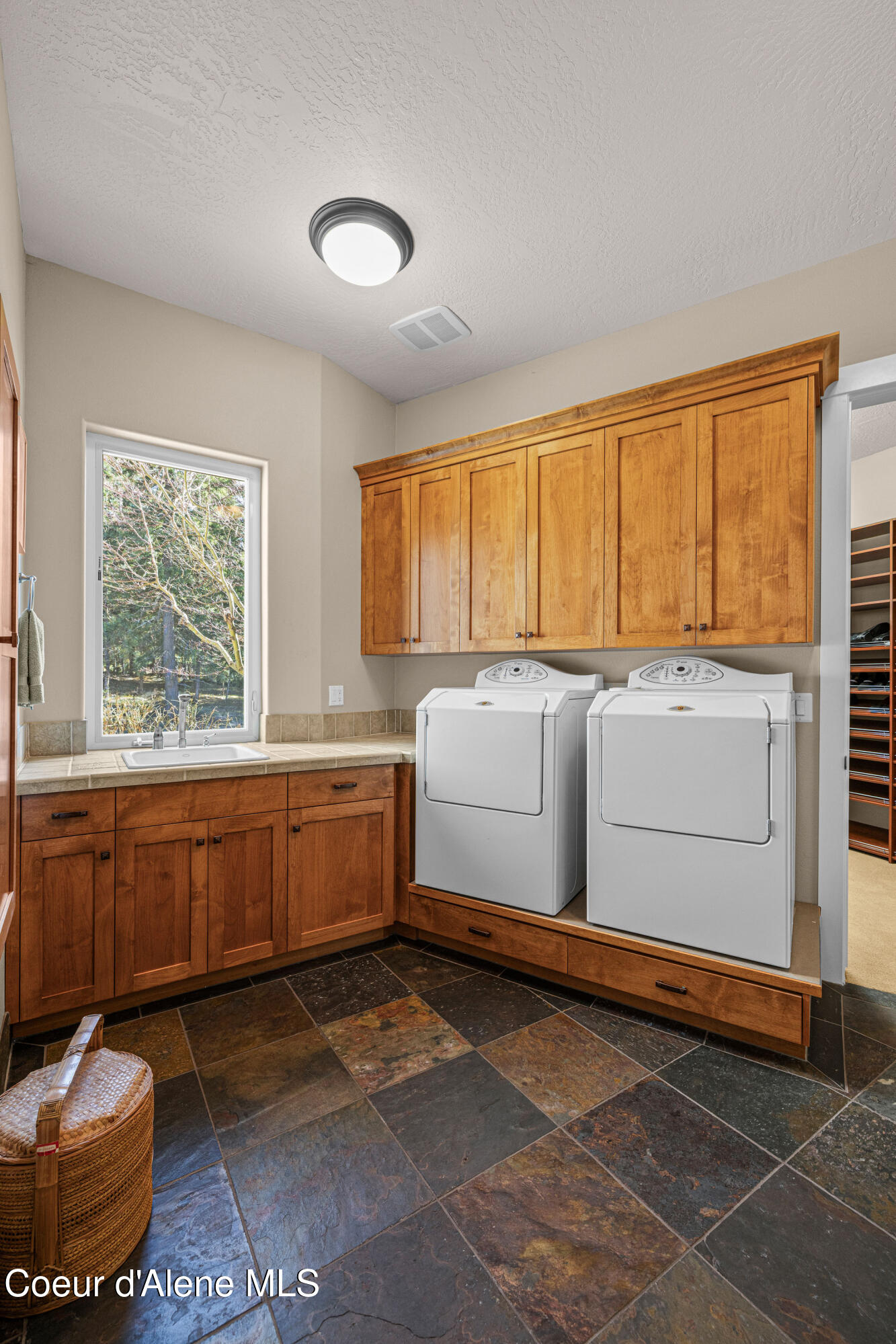 1823 West Hull Loop Coeur D'Alene, ID 83814 - Photo 25 of 62 34_1823wHullLoop_SelkirkMedia