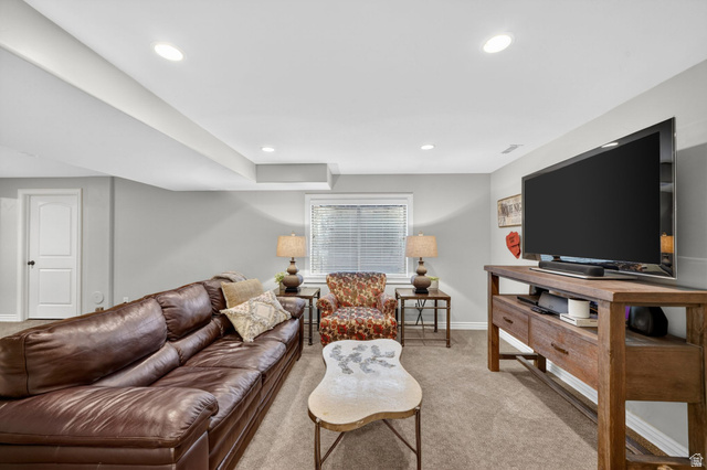 7253 Viansa Court Midvale, UT 84047 - Photo 14 of 44
