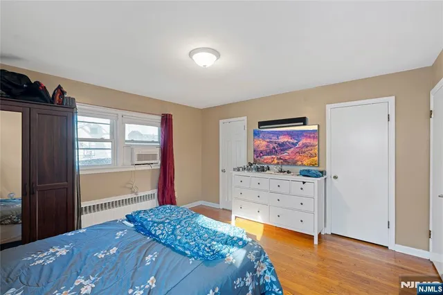 $650,000 | 36 North Vivyen Street, Bergenfield, NJ 07621