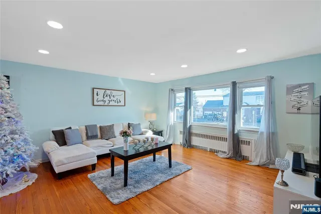 $650,000 | 36 North Vivyen Street, Bergenfield, NJ 07621