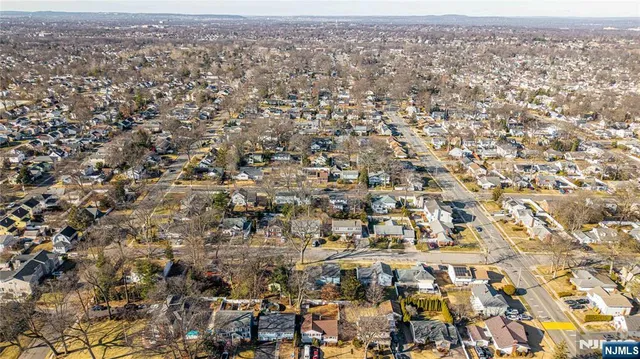 $650,000 | 36 North Vivyen Street, Bergenfield, NJ 07621