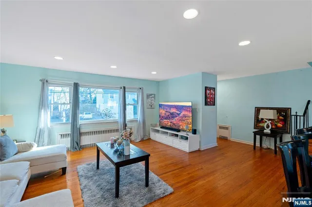 $650,000 | 36 North Vivyen Street, Bergenfield, NJ 07621