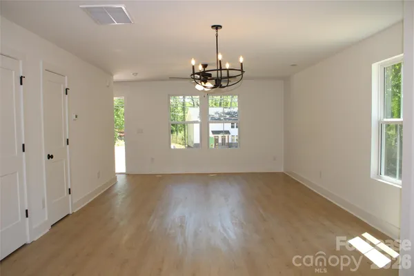 $2,000 | 562 West Park Avenue, Unit A, Mooresville, NC 28115