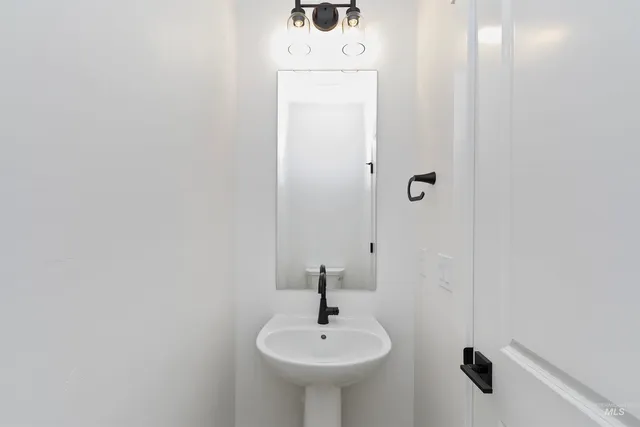 $499,880 | 732 South Calhoun Lane, Star, ID 83669