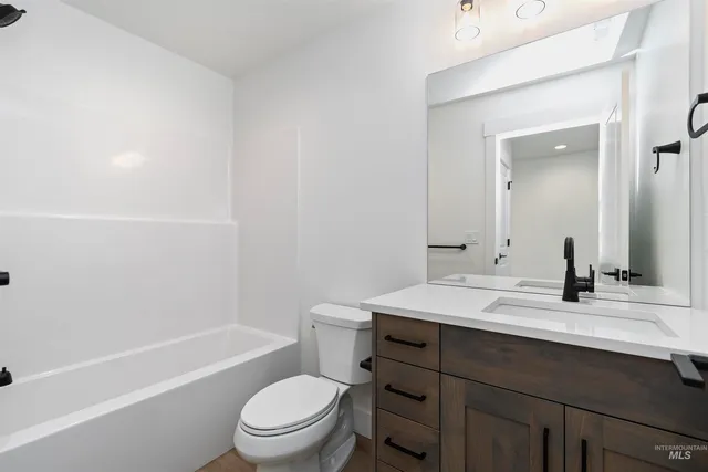 $499,880 | 732 South Calhoun Lane, Star, ID 83669