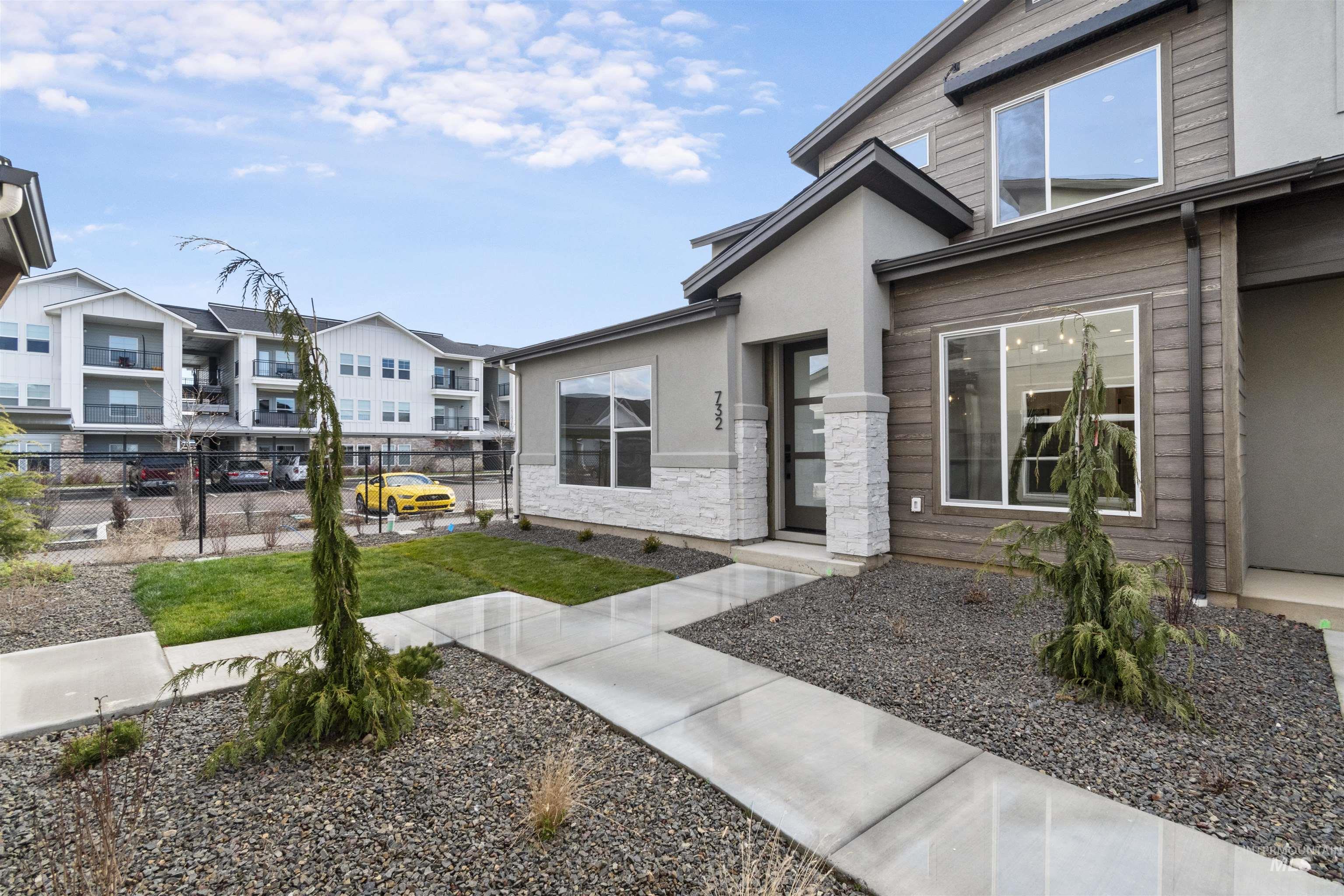 732 South Calhoun Lane Star, ID 83669 - Photo 39 of 48 Entrance to property featuring stucco siding and stone siding