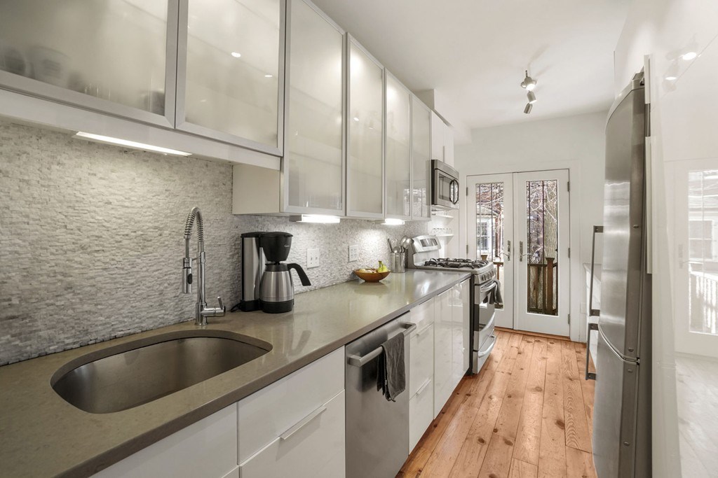 43 Worcester Street, Unit 1 Boston, MA 02118 - Photo 12 of 30