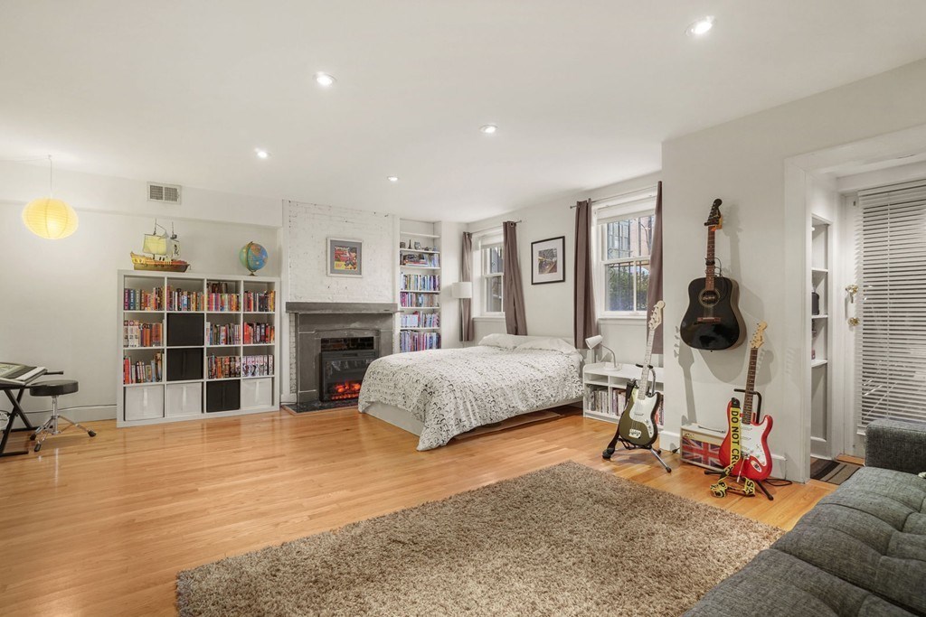 43 Worcester Street, Unit 1 Boston, MA 02118 - Photo 18 of 30