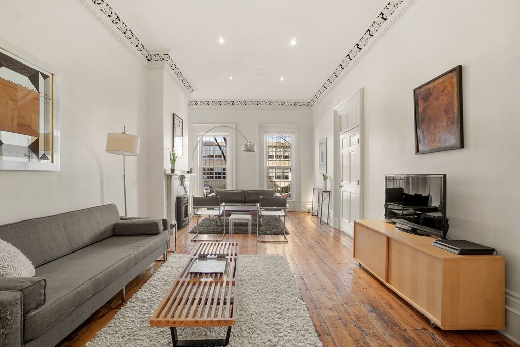 43 Worcester Street, Unit 1 Boston, MA 02118 - Photo 5 of 30