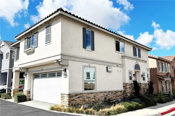 $680,000 | 15275 Ridge Lane, Unit 1, Fontana, CA 92336