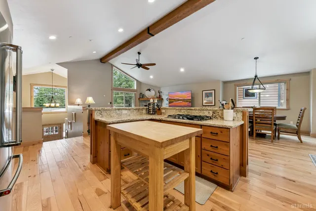 $1,316,000 | 1658 Crystal Air Drive, South Lake Tahoe, CA 96150