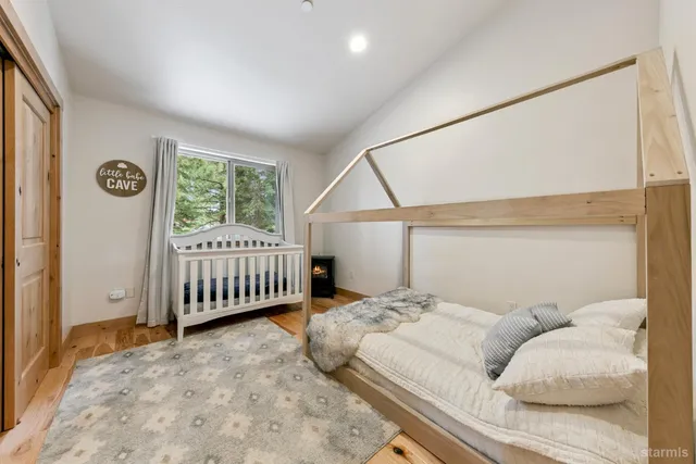 $1,316,000 | 1658 Crystal Air Drive, South Lake Tahoe, CA 96150