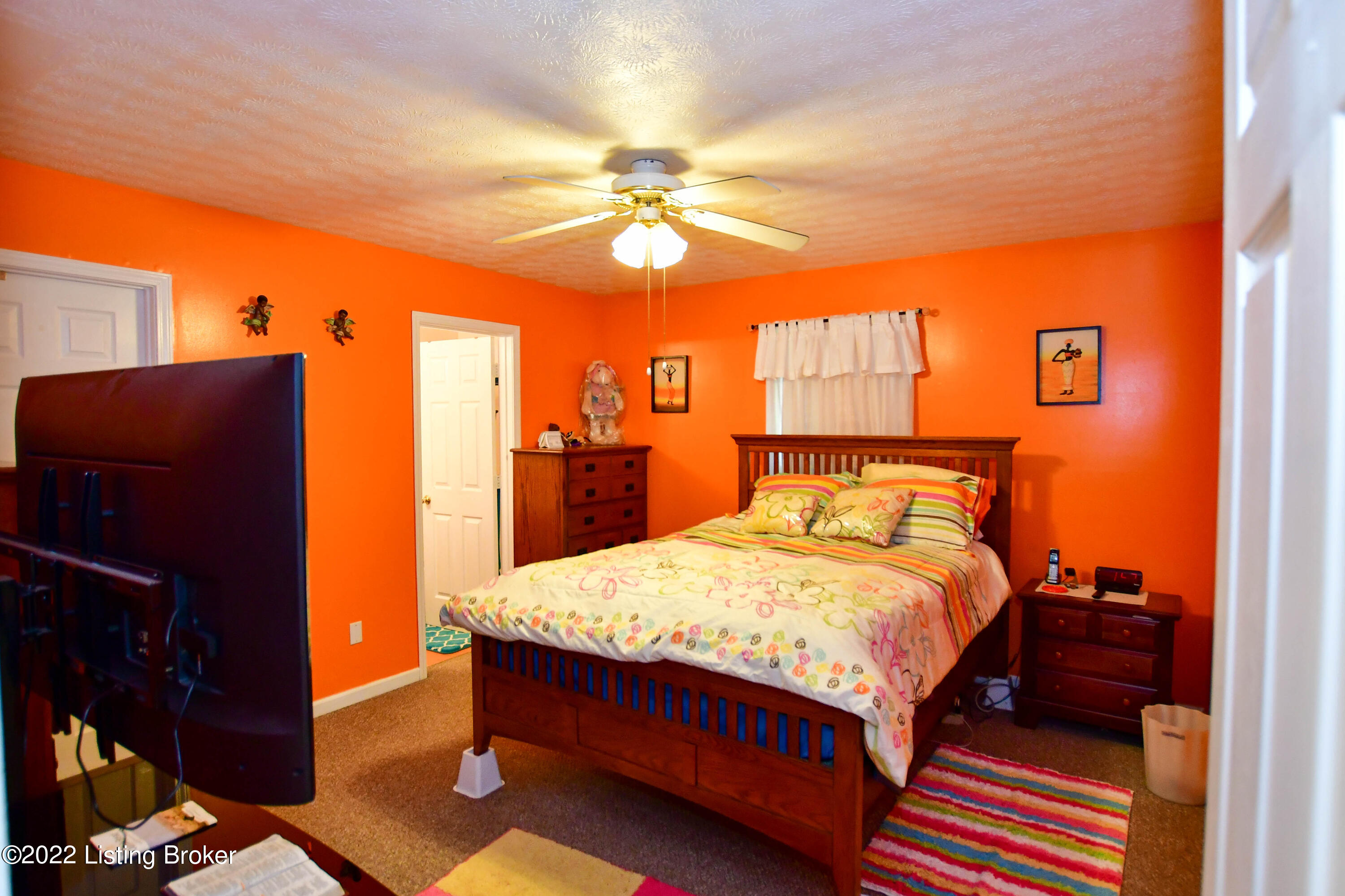 9211 La Grange Road Louisville, KY 40242 - Photo 10 of 16 Primary Bedroom