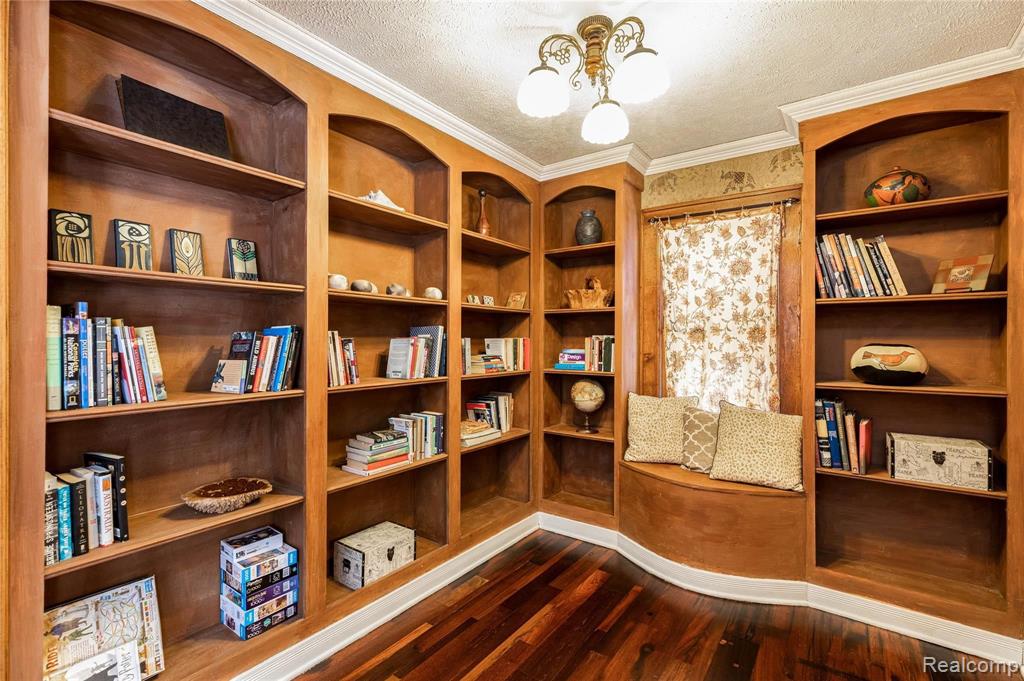 2585 Gannon Road Howell, MI 48855 - Photo 10 of 45