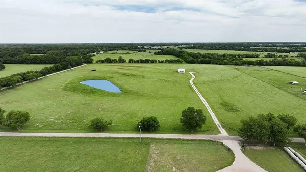 $200,000 | 4292 County Road 3108, Campbell, TX 75422