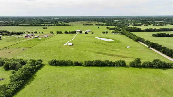 $200,000 | 4292 County Road 3108, Campbell, TX 75422