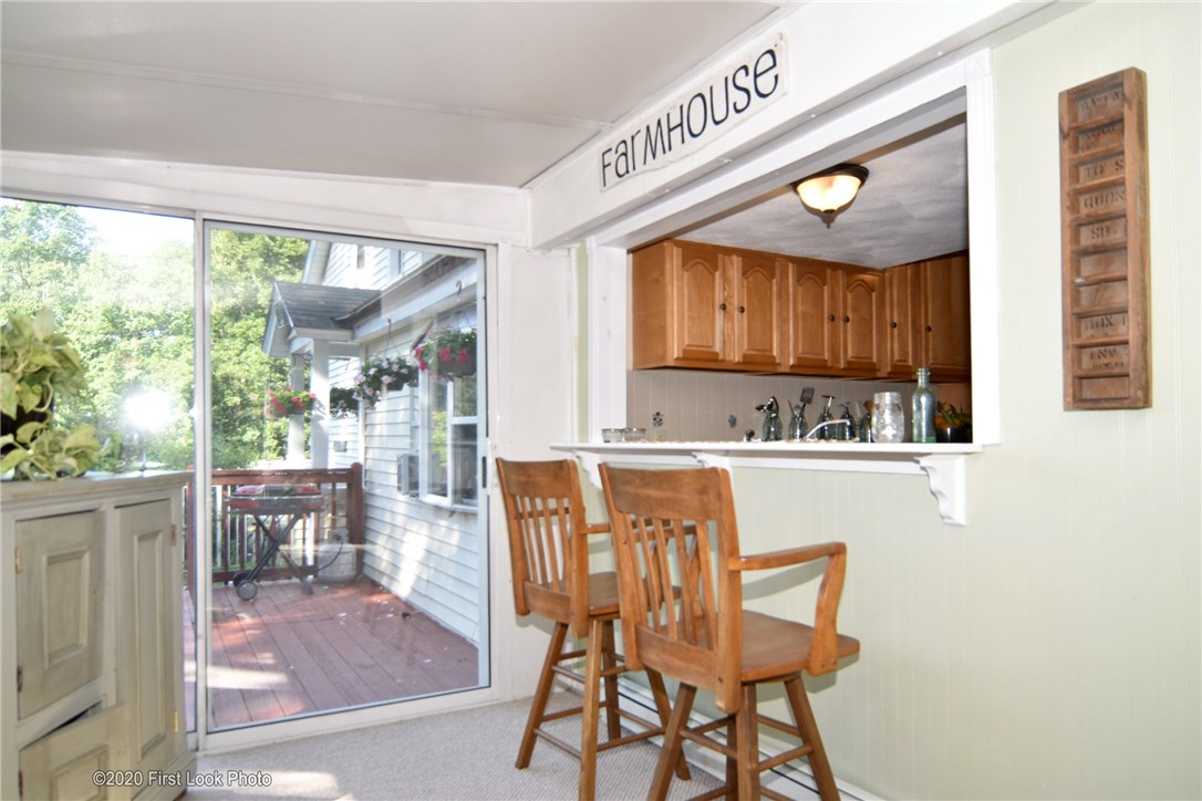 50 Austin Road Warwick, RI 02818 - Photo 5 of 32