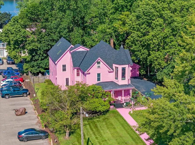 $1,100,000 | 1031 2nd Street, Hudson, WI 54016