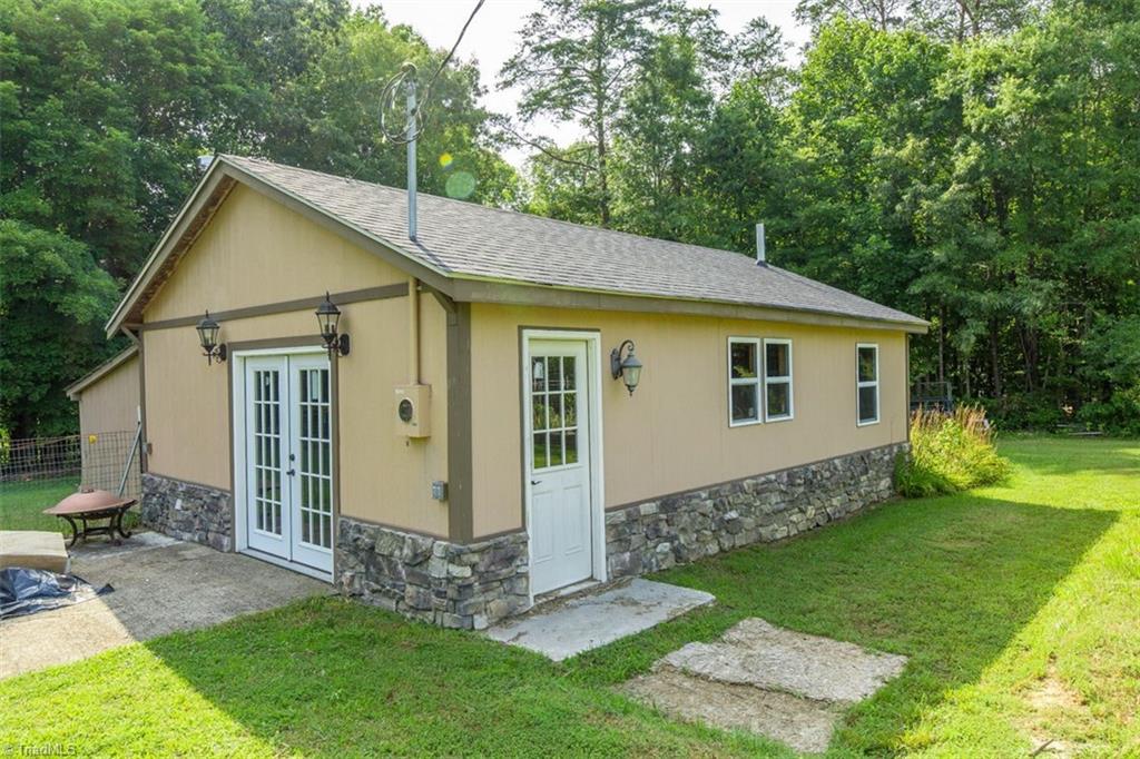 361 Eagle Falls Road Madison, NC 27025 - Photo 36 of 45 Gallery Image 36