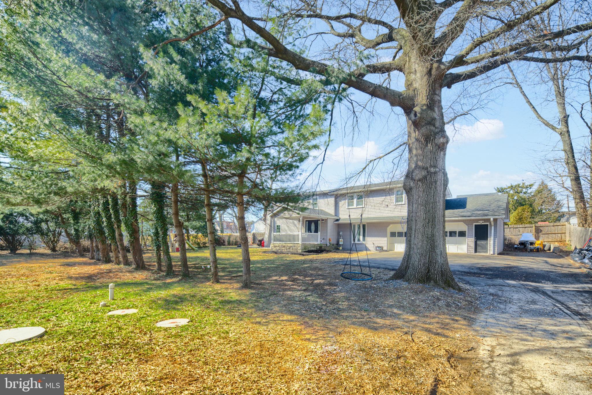 13030 Proctor Road Philadelphia, PA 19116 - Photo 2 of 35
