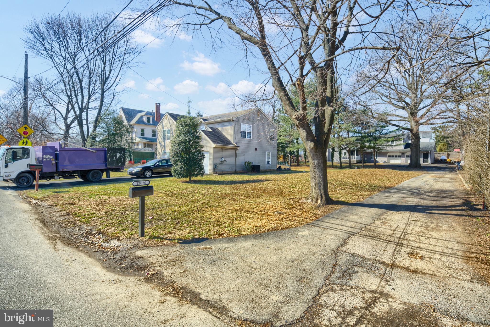 13030 Proctor Road Philadelphia, PA 19116 - Photo 3 of 35